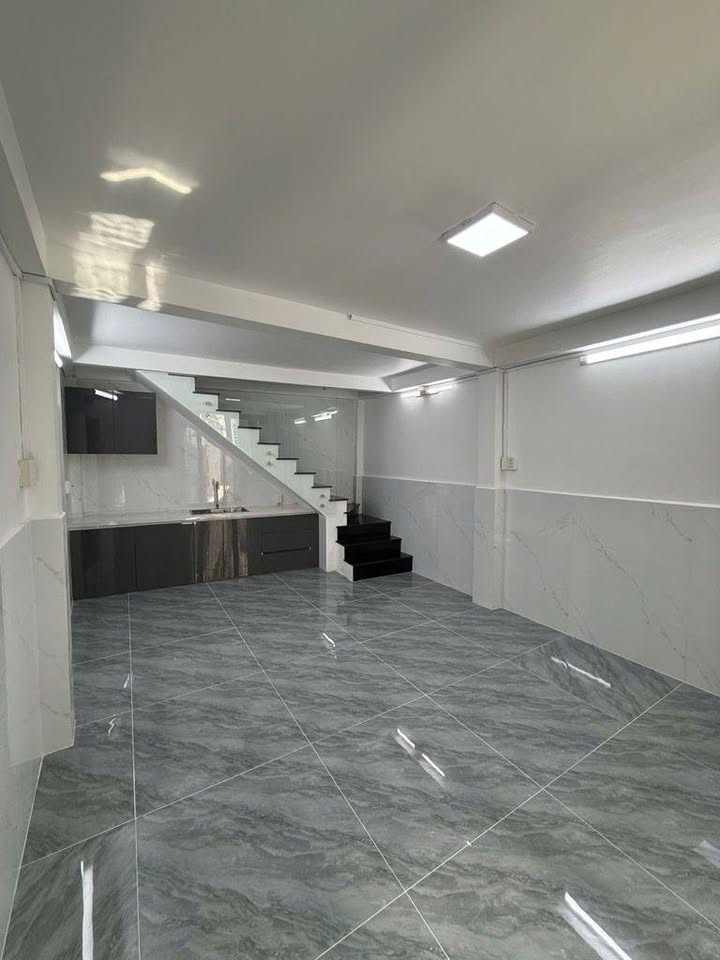 Nhà phố 3 tầng Trần Quang Khải 26m² giá 5.3 tỷ - Vị trí đắc địa gần Nhà thờ Tân Định!