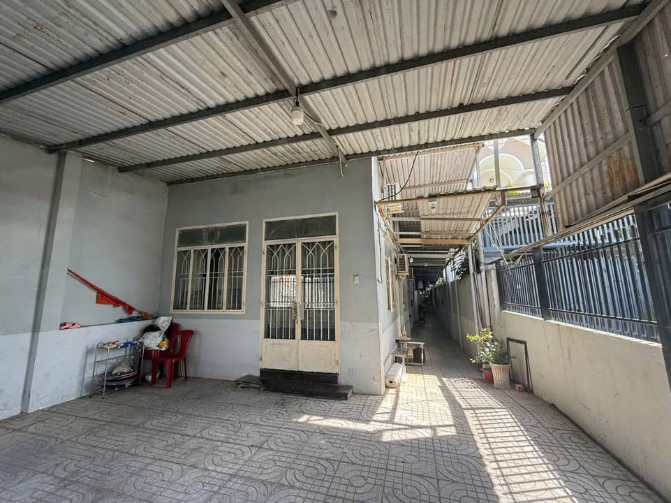 Nhà riêng Long Bình Biên Hòa 200m² giá 4.8 tỷ - Sổ riêng 100%!