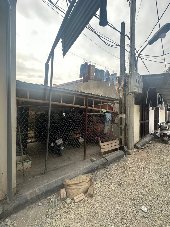 Đất Võng La, Đông Anh 35m² giá 3 tỷ - Sổ đỏ chính chủ, đầu tư sinh lời!