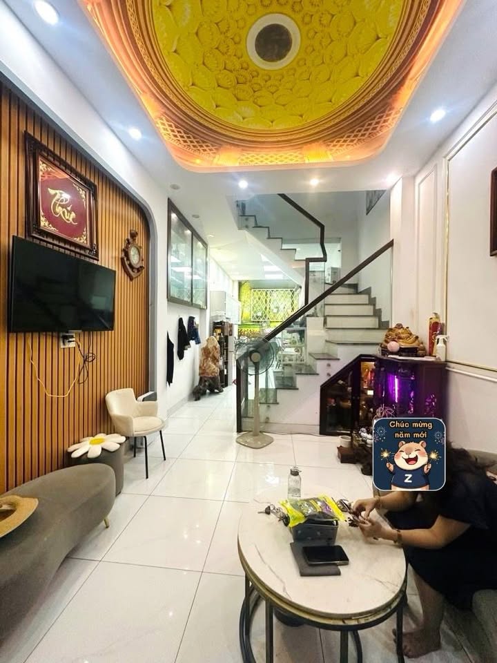 Nhà phố Gò Vấp 45m² giá 5 tỷ - Vị trí đỉnh gần Đại học Văn Lang!