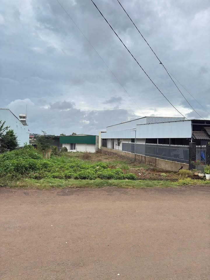 Đất mặt tiền Lê Quý Đôn, Buôn Hồ, Đắk Lắk 340m² giá 5.5 tỷ - Đầu tư sinh lời ngay!