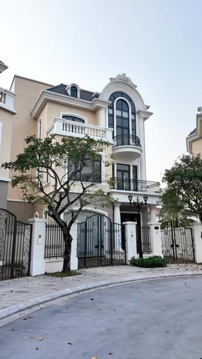 Biệt thự đơn lập Vinhomes Ocean Park 2 250m² giá 50 tỷ - Sở hữu không gian sống đẳng cấp!