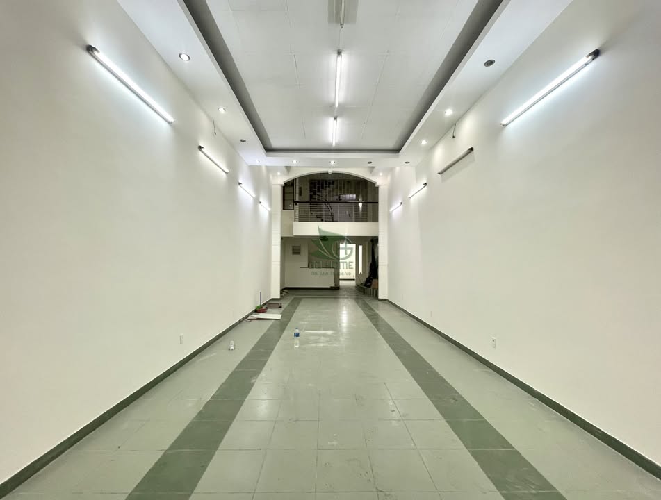 Cho thuê nhà 5 tầng kinh doanh Vạn Thắng 550m² giá 30 triệu - Vị trí đắc địa cho mọi mô hình