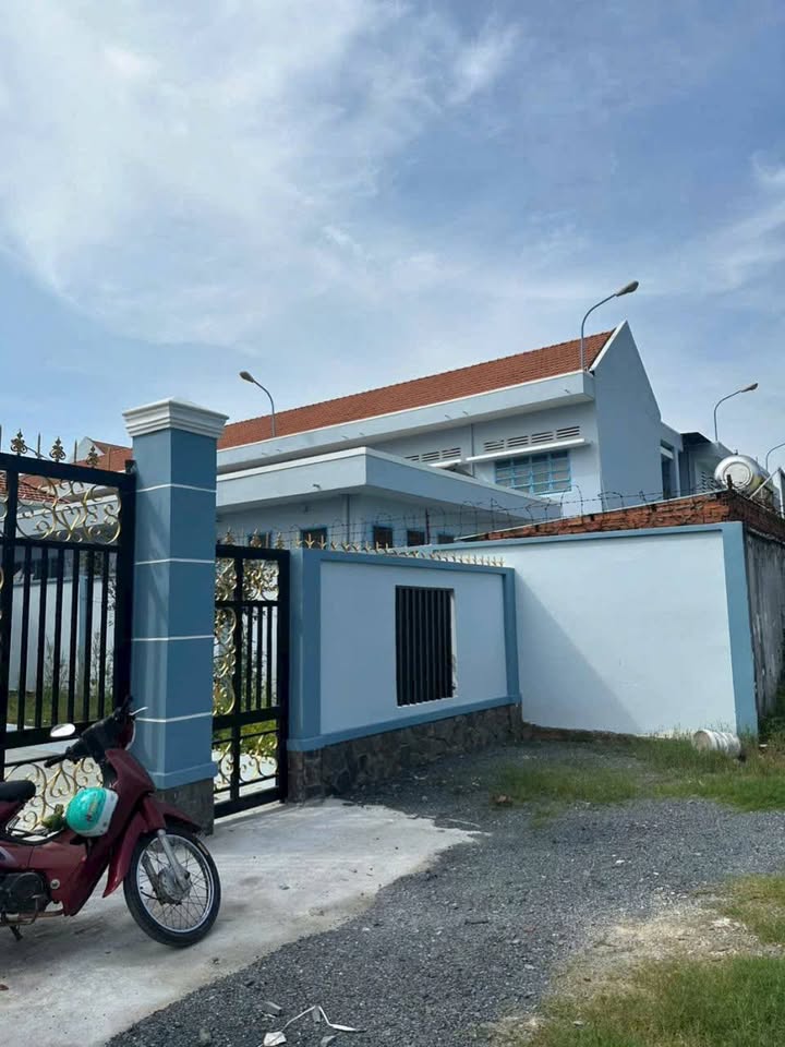 Nhà vườn Tân Phú Trung 1221m² giá 7 tỷ - Sẵn sàng vào ở ngay!