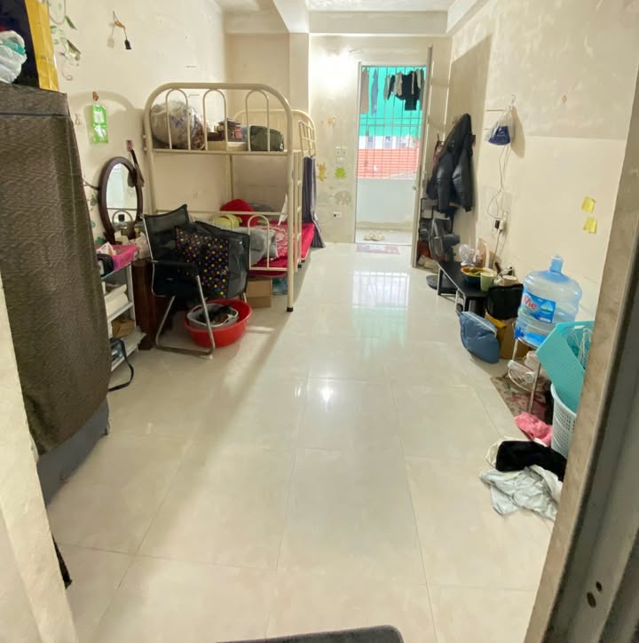 Phòng cho thuê tại ngõ 147 Triều Khúc - Giá 2.5 triệu/tháng, đầy đủ tiện nghi!