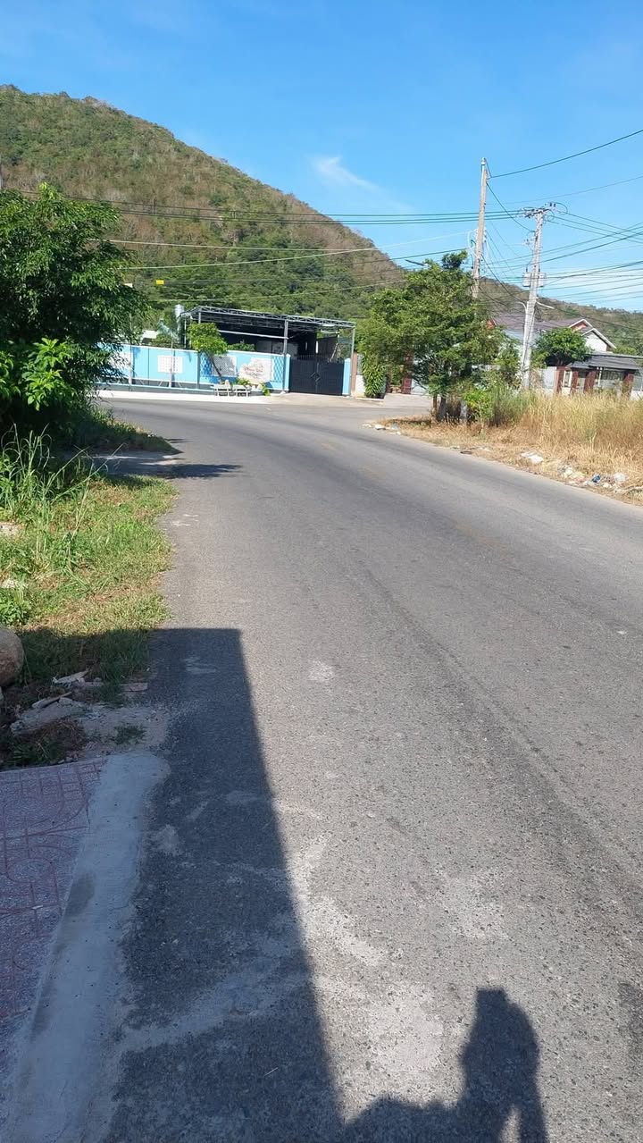 Đất nền mặt tiền đường nhựa Hải Lâm Bầu Trứ, xã Phước Hưng, 155m² - Giá chỉ 1.39 tỷ!