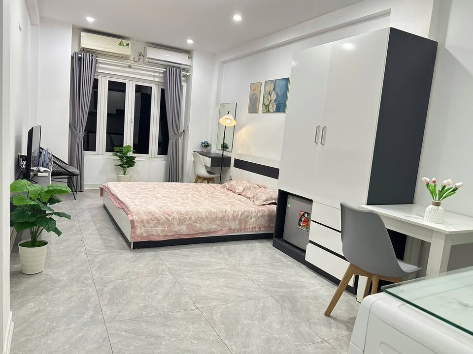 Căn hộ cho thuê cao cấp Hàng Bún, Ba Đình 36m² chỉ 7.2 triệu - Sẵn sàng vào ở!