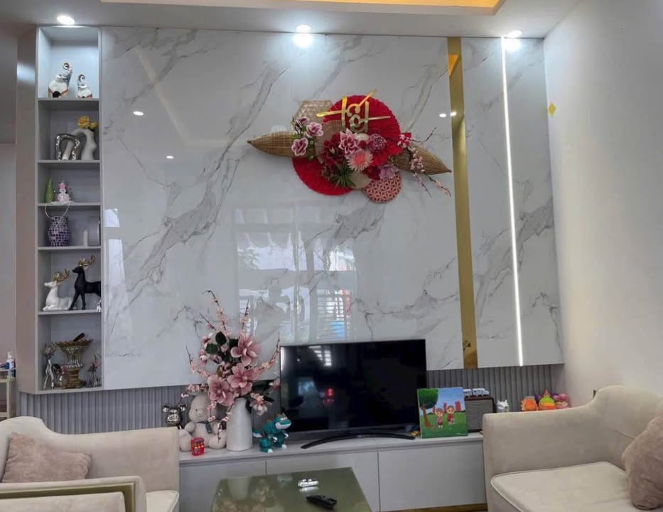 Nhà 4 Tầng Kiệt ÔTô An Dương Vương, P An Cựu, TP Huế - Sẵn sàng vào ở!