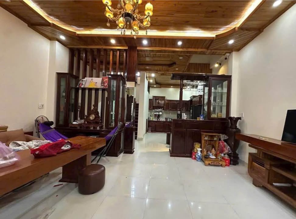 Nhà 3 tầng Vỹ Dạ, Huế 80m² giá 5.7 tỷ - Gần công viên Phạm Văn Đồng