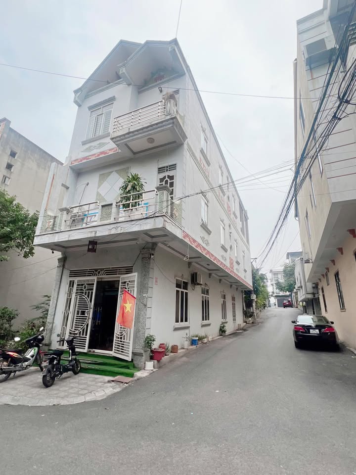 Nhà riêng Nông Trang, Việt Trì 81m² giá 6 tỷ - Lô góc 2 mặt tiền, ô tô tránh