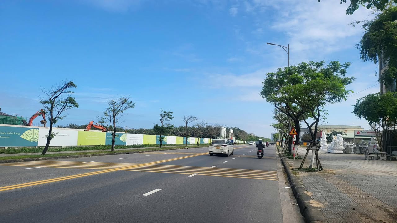 Đất mặt tiền Trường Sa, Đà Nẵng 300m² giá 30 tỷ - Cơ hội đầu tư tuyệt vời!