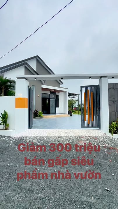 Nhà vườn 2100m² xã Tân Lân, Cần Đước, Long An - Giá sốc 8.9 tỷ