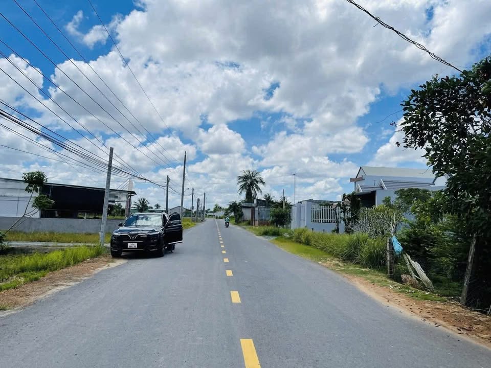 Đất thổ cư 4800m² mặt tiền đường Long Hoà - Phước Vân giá 28 tỷ - Cơ hội đầu tư tuyệt vời!