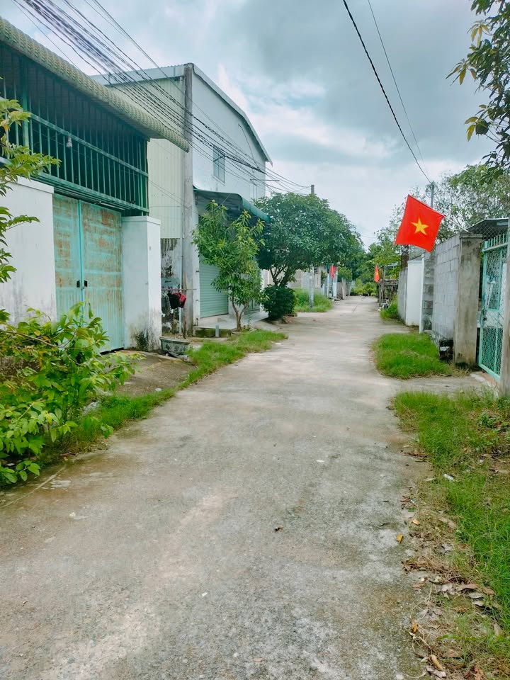 Đất nền Hẻm 19, Đường Bình Hòa, Nha Trang 100m² - Vị trí đẹp, dân cư đông đúc!