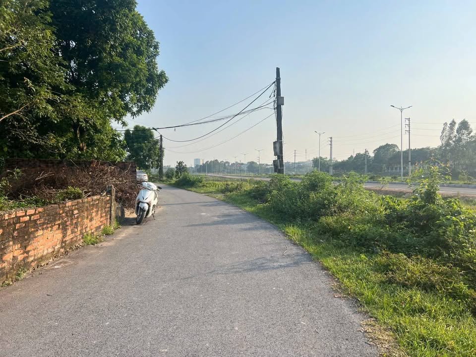 Đất nền Xóm Gẩy, Định Trung 237m² giá 4 tỷ - Đường thông thoáng, gần bệnh viện!