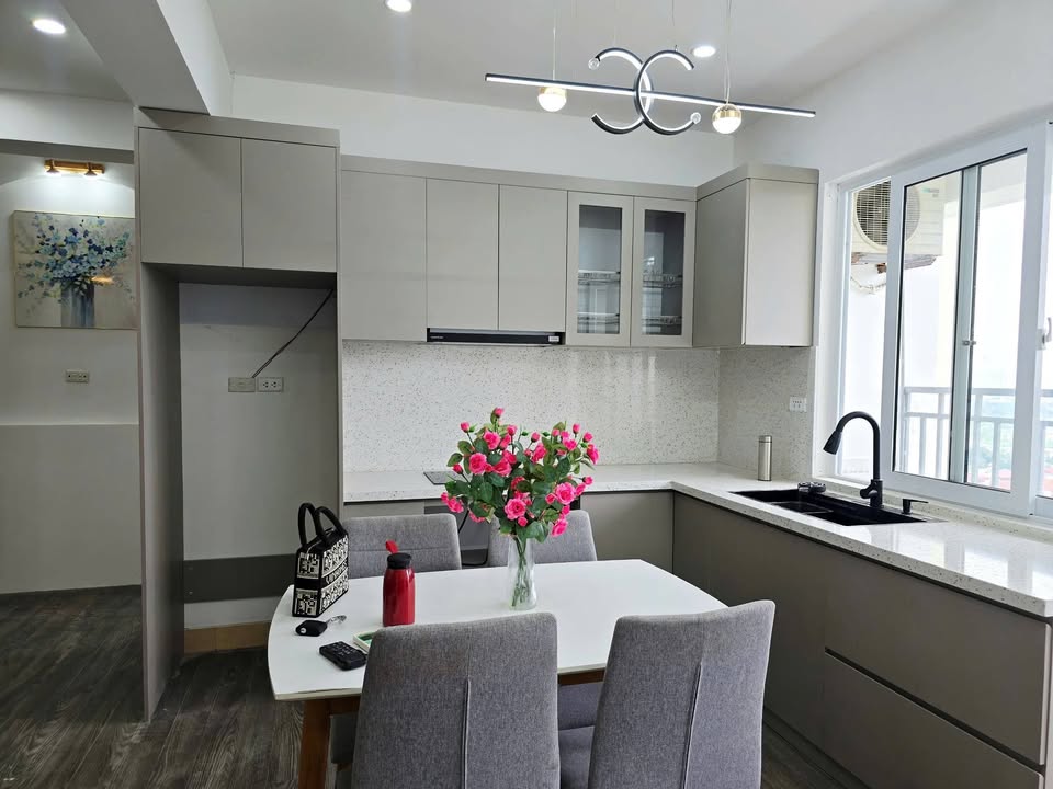 Căn hộ Chung cư Việt Hưng Long Biên 85m² giá 5.25 tỷ - Sẵn sàng vào ở!