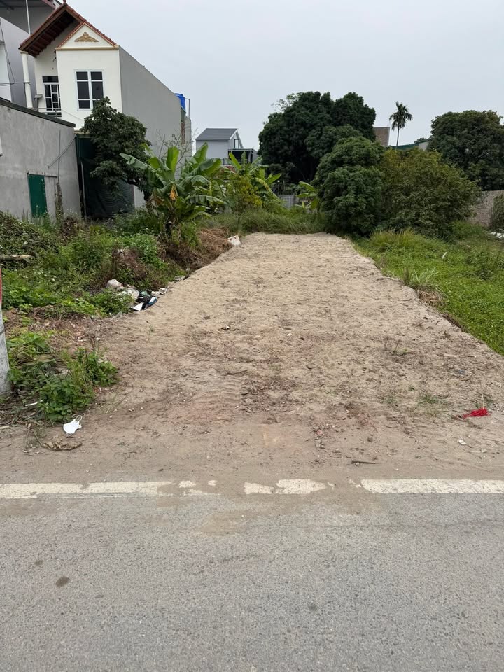 Đất nền Dân Tiến, Khoái Châu 110m² giá 5.5 tỷ - Đường rộng, vị trí đắc địa!