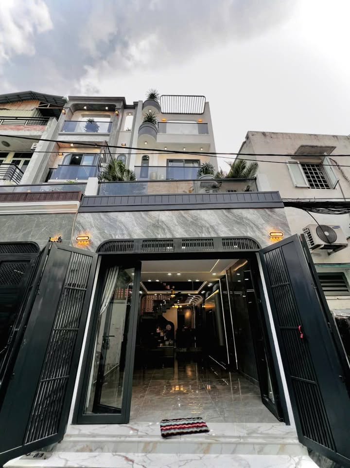 Nhà Gò Vấp 50m² giá 8.9 tỷ - Thiết kế mới đẹp, vào ở ngay!