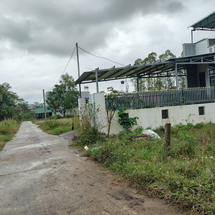 Đất nền Khu phố 3, Thị trấn Hai Riêng, 100m² chỉ 400 triệu - Cơ hội đầu tư tốt!