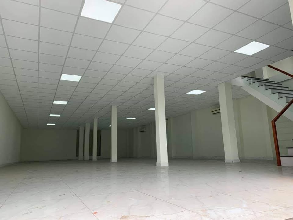 Nhà mặt tiền Nguyễn Phước Lan, Hòa Xuân 200m² giá 50 triệu - Kinh doanh thuận lợi!