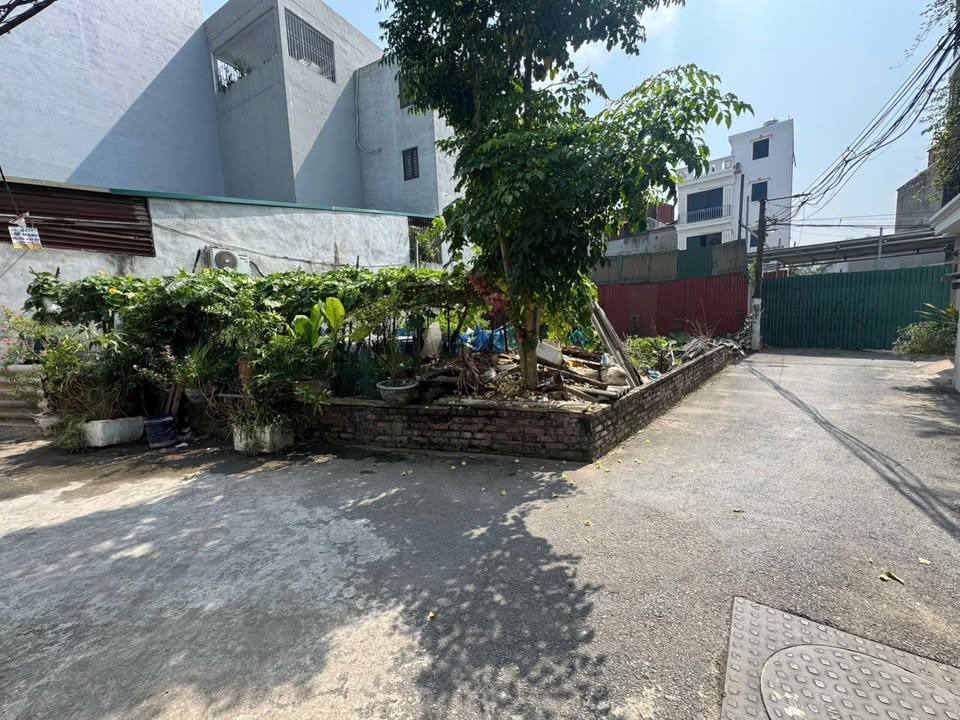 Đất nền đẹp Ngõ 193 Phúc Lợi 48m² giá 700 triệu - Lô góc, ô tô vào thoải mái!