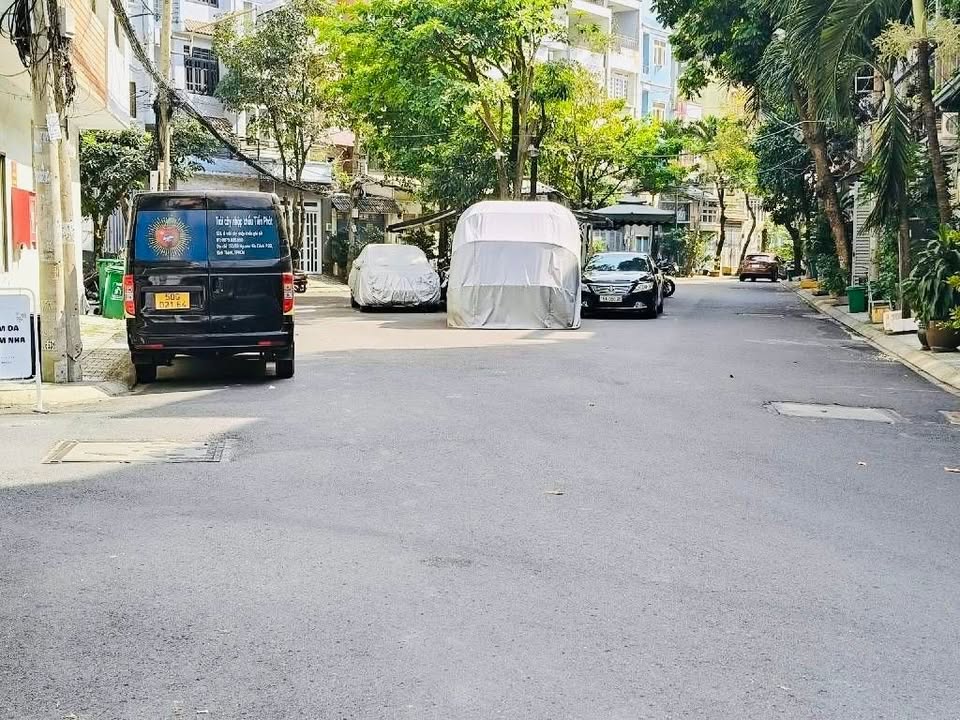 Mặt tiền hẻm kinh doanh Nguyễn Hữu Cảnh, Bình Thạnh 110m² giá 2x tỷ - Đang cho thuê 30 triệu/tháng!