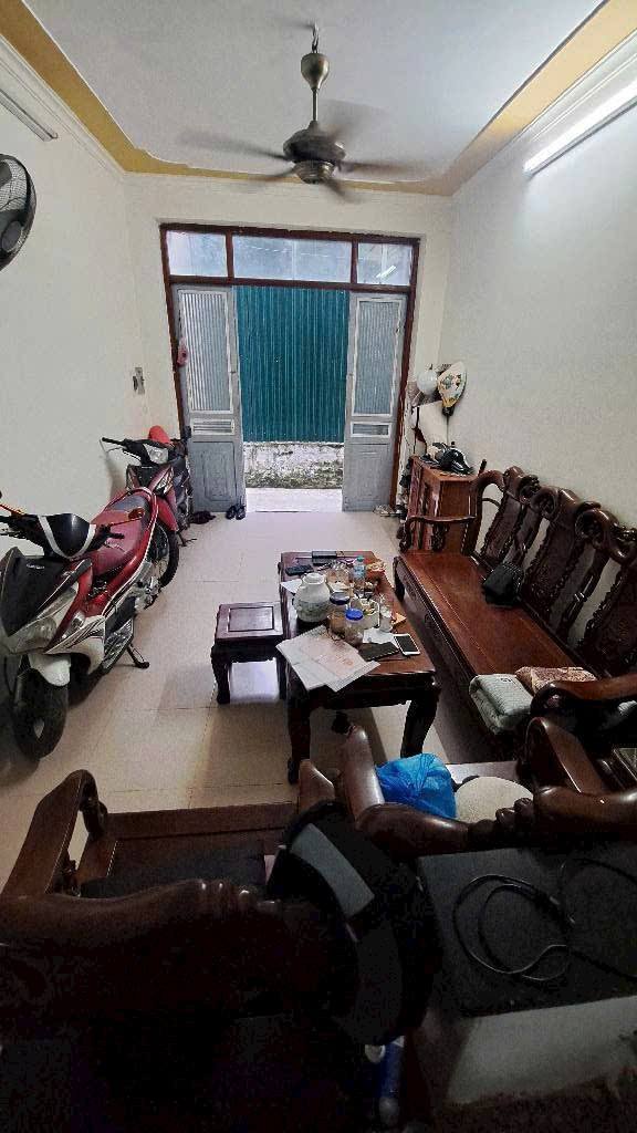 Nhà Phúc Tân 28m² giá 5.6 tỷ - Sổ đỏ chính chủ, vào ở ngay!