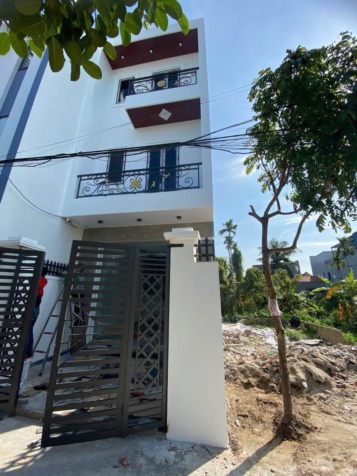 Nhà 3 tầng tại Kiều Trung, Hồng Thái 52.9m² - Chính chủ bán gấp!