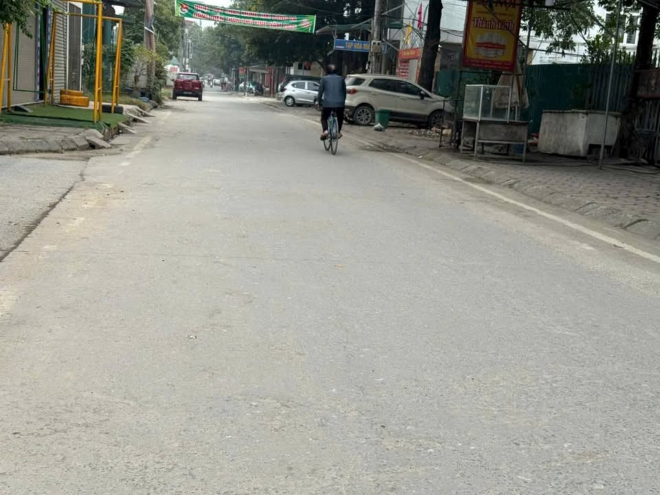 Đất dịch vụ Song Phương, Hoài Đức 100m² giá 11 tỷ - Đầu tư sinh lời ngay!