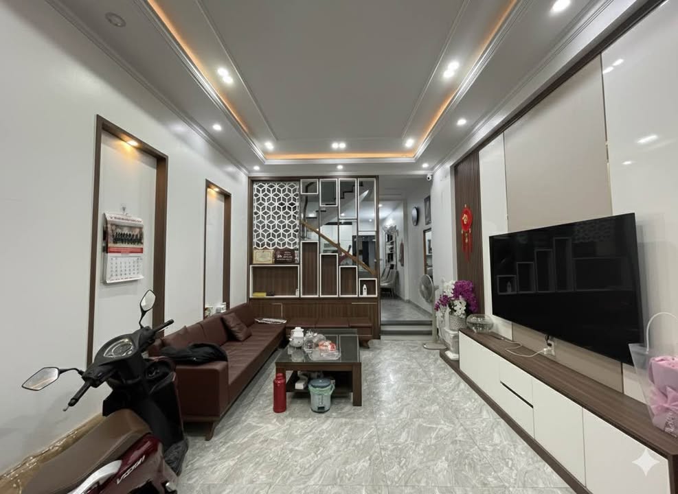 Nhà 4 tầng đường Nguyễn Văn Linh 68m² giá 4 tỷ - Ô tô đỗ cửa thoải mái!
