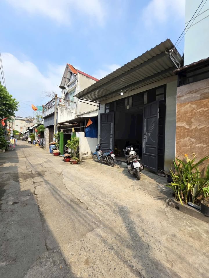 Nhà cấp 4 115m² gần đường Mạch Thị Liễu, Dĩ An giá 4.39 tỷ - Sổ hồng chính chủ!