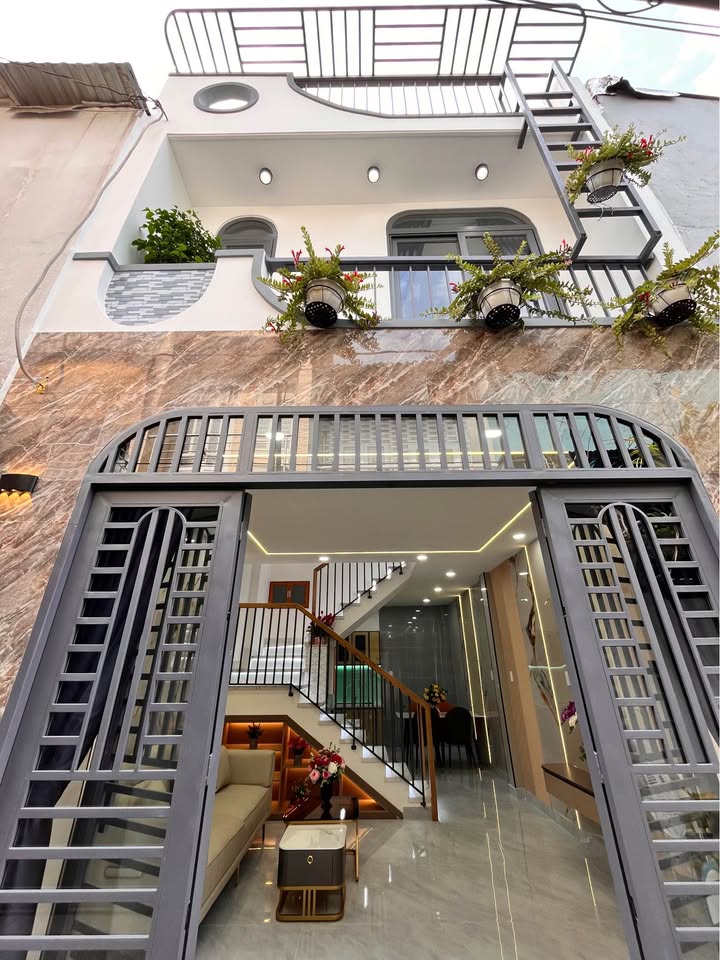 Nhà phố Gò Vấp 36m² giá 4.28 tỷ - Tặng full nội thất