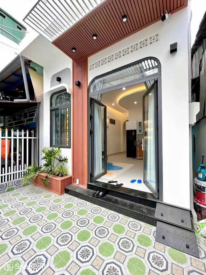 Nhà đẹp trung tâm Mỹ Long, Long Xuyên 85m² giá 2 tỷ - Dọn vào ở ngay đón Tết!