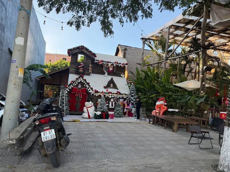 FrontHouse đường Bà Triệu, Pleiku 115m² giá 5 tỷ - Kinh doanh sầm uất!