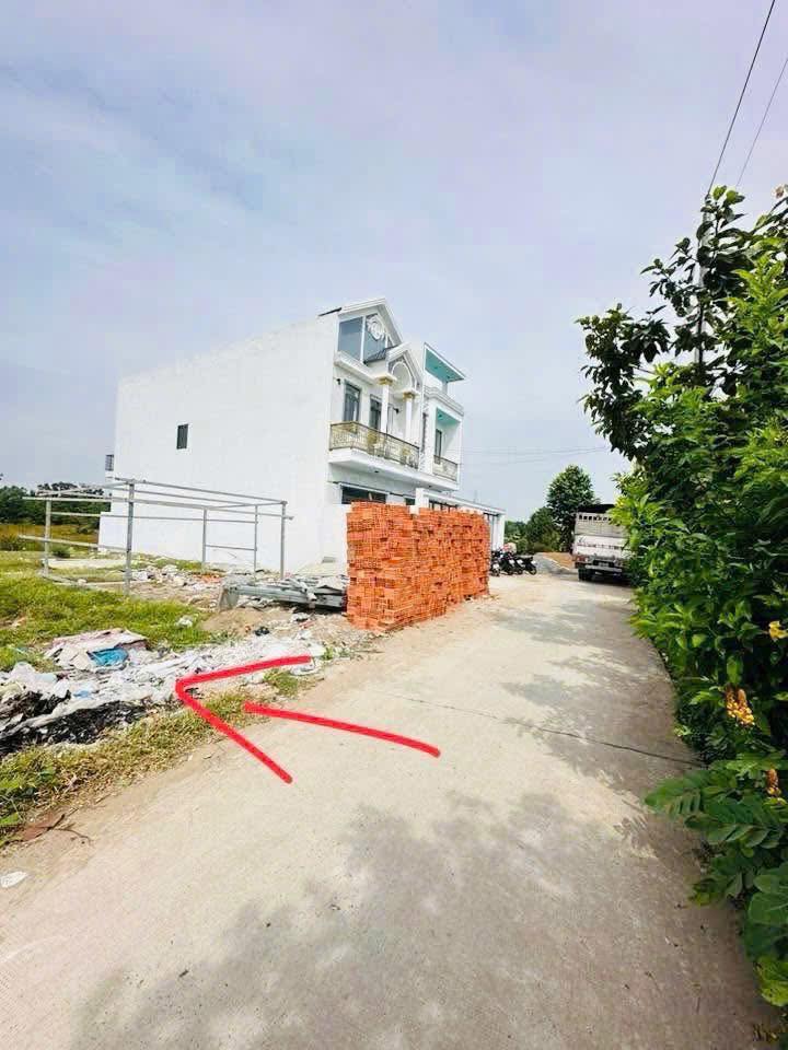 Đất nền Ấp 4, xã Tân Bửu, Bến Lức 138m² giá 1.9 tỷ - Sổ hồng chính chủ, thương lượng ngay!