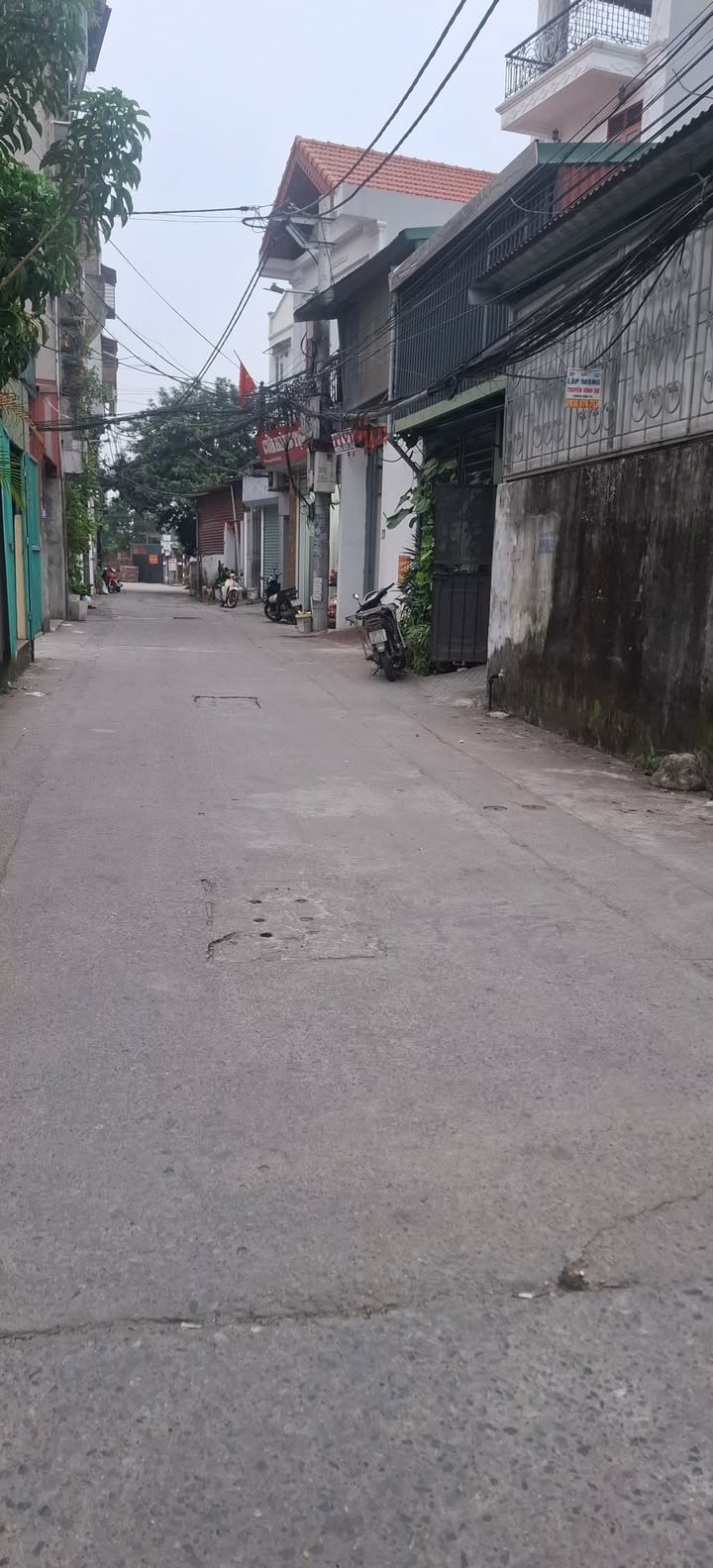 Đất nền phố Bắc Cầu, Ngọc Thụy, 60m² giá 5 tỷ - Sổ đỏ chính chủ, ô tô đỗ cổng!