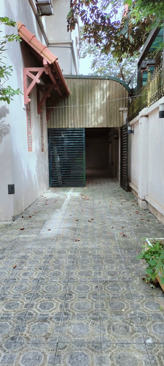 Biệt thự cho thuê 200m² mặt phố Thép Mới, Long Biên - Pháp lý rõ ràng, giá thỏa thuận!