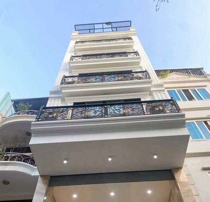 Nhà riêng Trần Duy Hưng, Cầu Giấy 50m² giá thỏa thuận - Thiết kế đẹp, thang máy hiện đại!