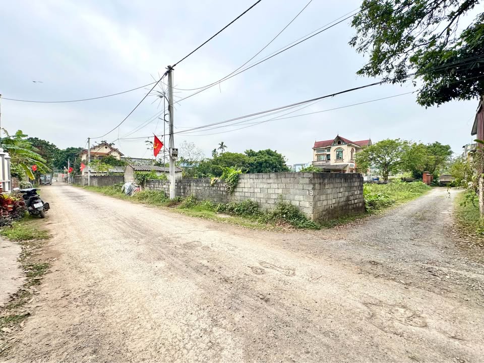 Đất thổ cư 581m² tại Chương Mỹ, Hà Nội - Lô góc 2 mặt tiền, giá chỉ 10 tỷ