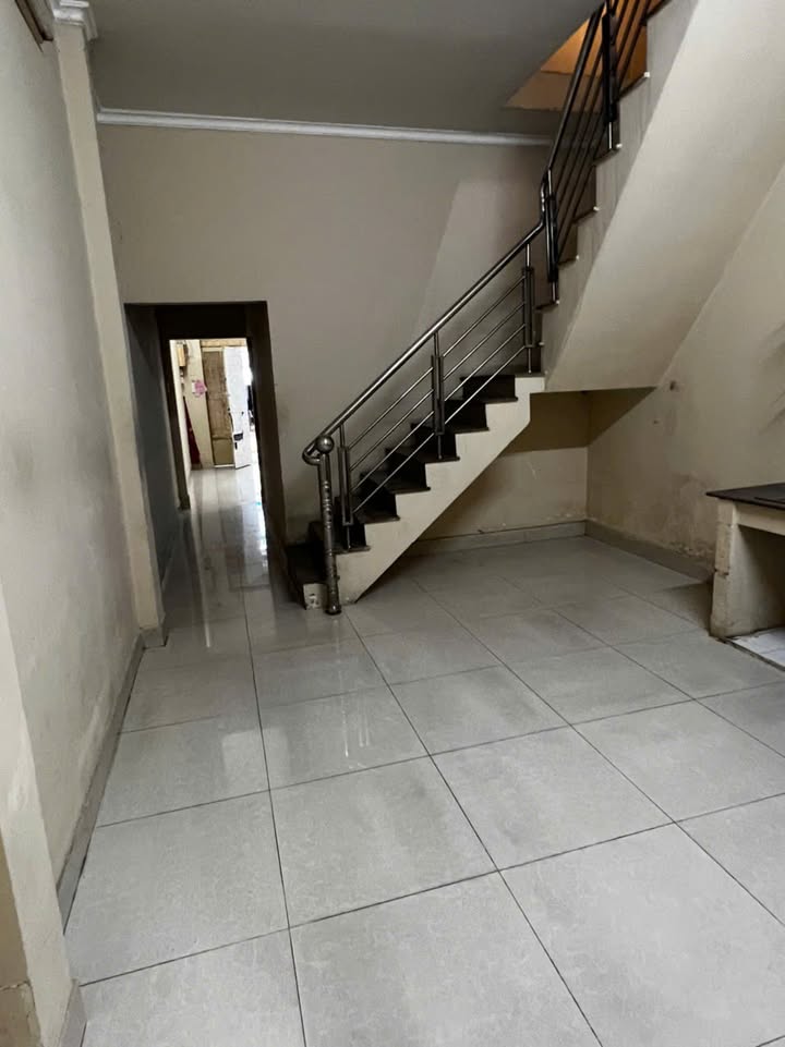 Nhà mặt tiền đường Số 8, Trường Thọ, Thủ Đức 76m² giá 10 triệu - Phù hợp kinh doanh đa dạng!