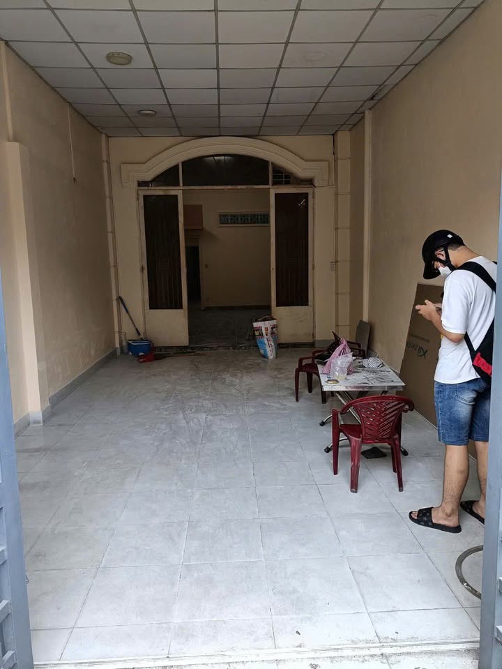 Nhà mặt tiền đường Ấp Chiến Lược, quận Bình Tân 100m² - Giá cho thuê chỉ 14 triệu/tháng!