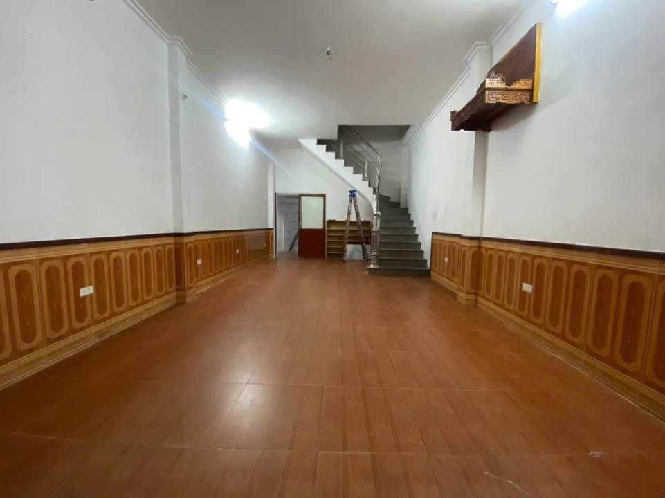 Nhà nguyên căn Bạch Đằng 60m² giá 11 triệu - Phù hợp cho kinh doanh và nghỉ dưỡng!