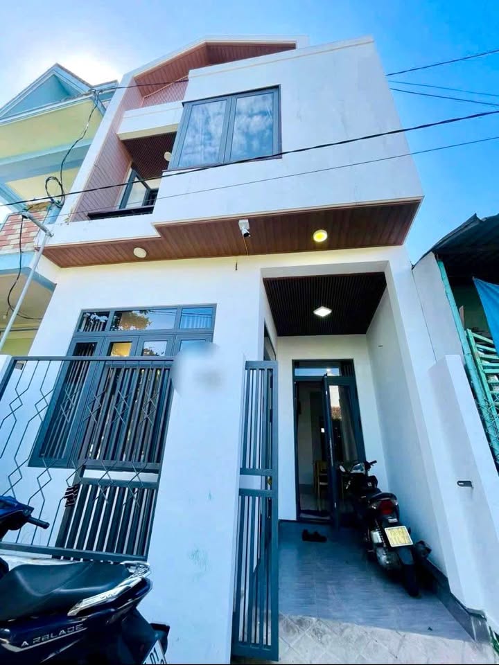 Nhà 2 Tầng Kiệt Ô Tô Trần Phú, Phước Vĩnh, TP Huế - Giá chỉ 2.45 Tỷ!