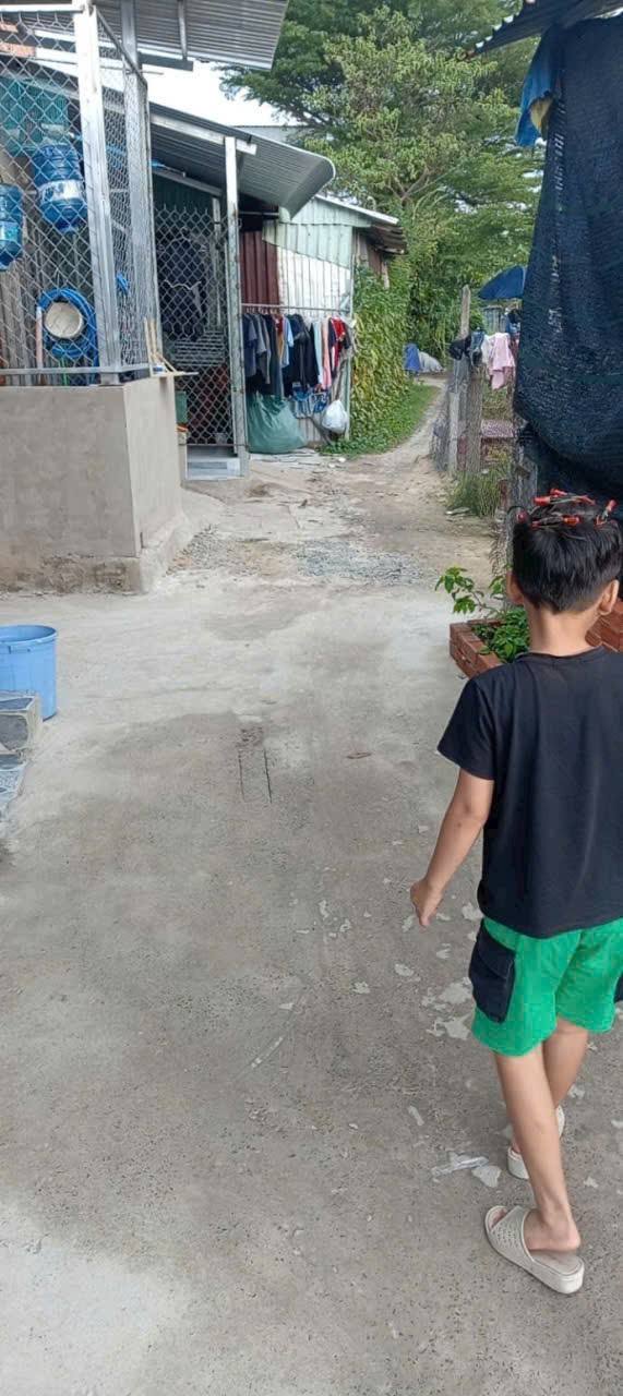 Nhà bán Ấp 4, xã Tân Thạnh Đông, Củ Chi 83m² giá 650 triệu - Chính chủ, sổ hồng đầy đủ