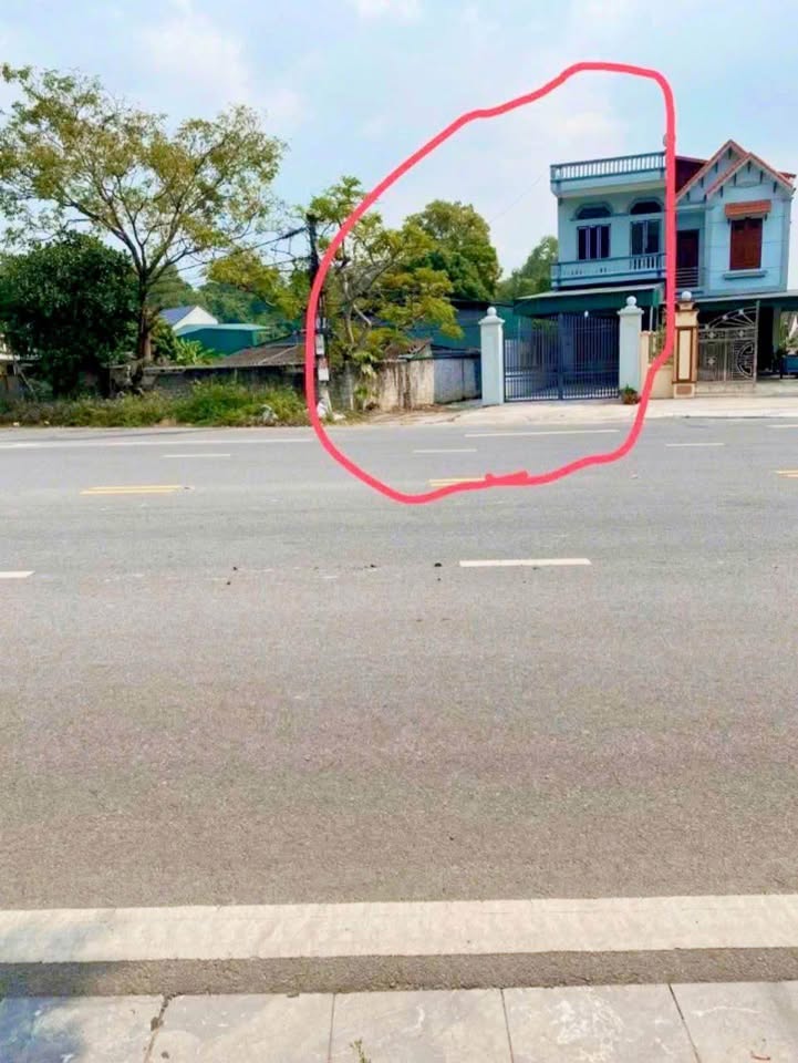 Nhà 2 tầng Uông Bí 80m² giá 2.1 tỷ - Mặt tiền 2 mặt, vị trí đắc địa!