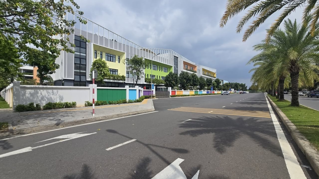 Shophouse Vinhomes Thủ Đức 126m² giá 23 tỷ - Vừa ở vừa kinh doanh lý tưởng!