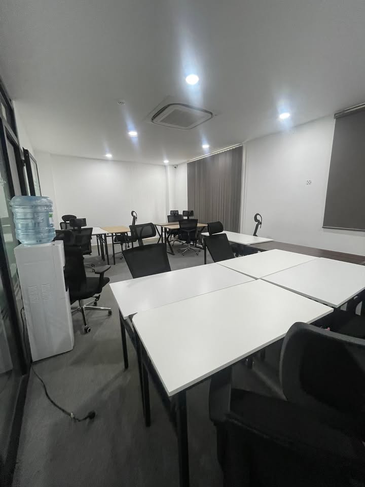 Văn phòng cho thuê đường Trần Não Quận 2 - 220m² vị trí đắc địa, dễ dàng kết nối!