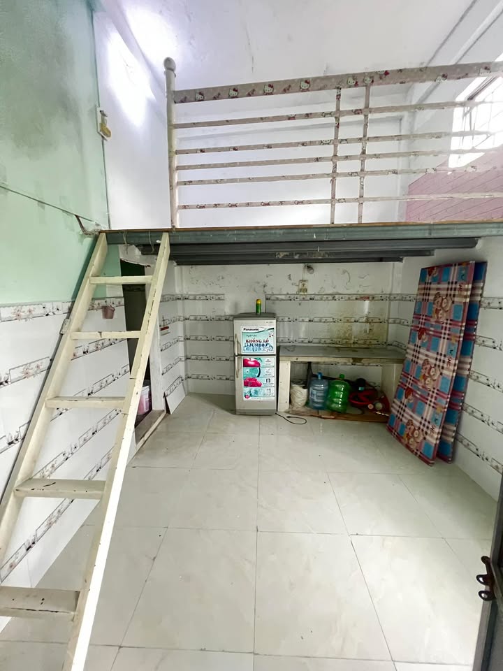 Phòng trọ Gác lửng đường Nam Cao, quận Liên Chiểu chỉ từ 1.8 triệu - Gần các trường đại học!