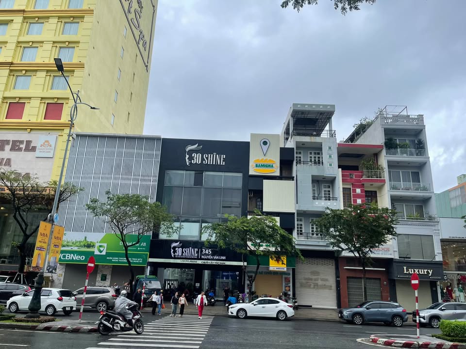 Nhà nguyên căn đường Nguyễn Văn Linh 450m² giá 33 triệu - Thích hợp kinh doanh văn phòng!