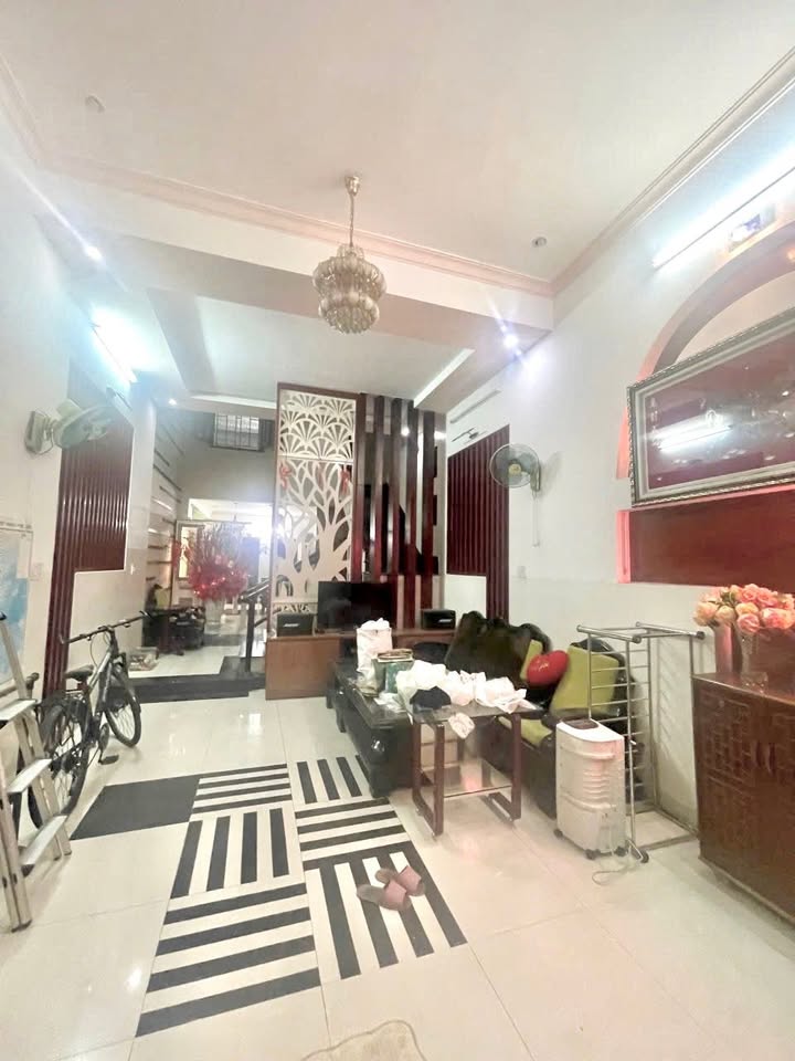 Nhà cho thuê đường Trưng Nữ Vương, Đà Nẵng 80m² - Full nội thất, sẵn sàng dọn vào ở!